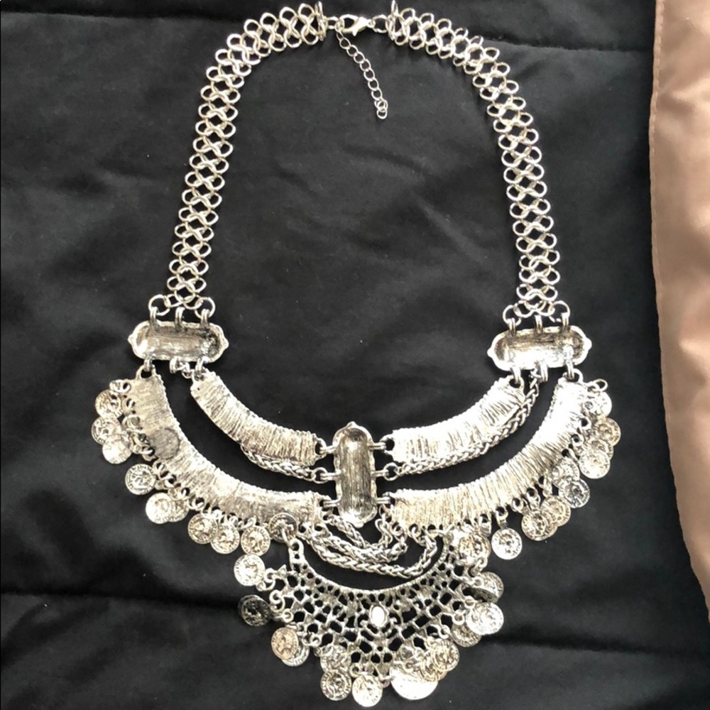 Silver Vintage Necklace NWOT - Picture 4 of 4